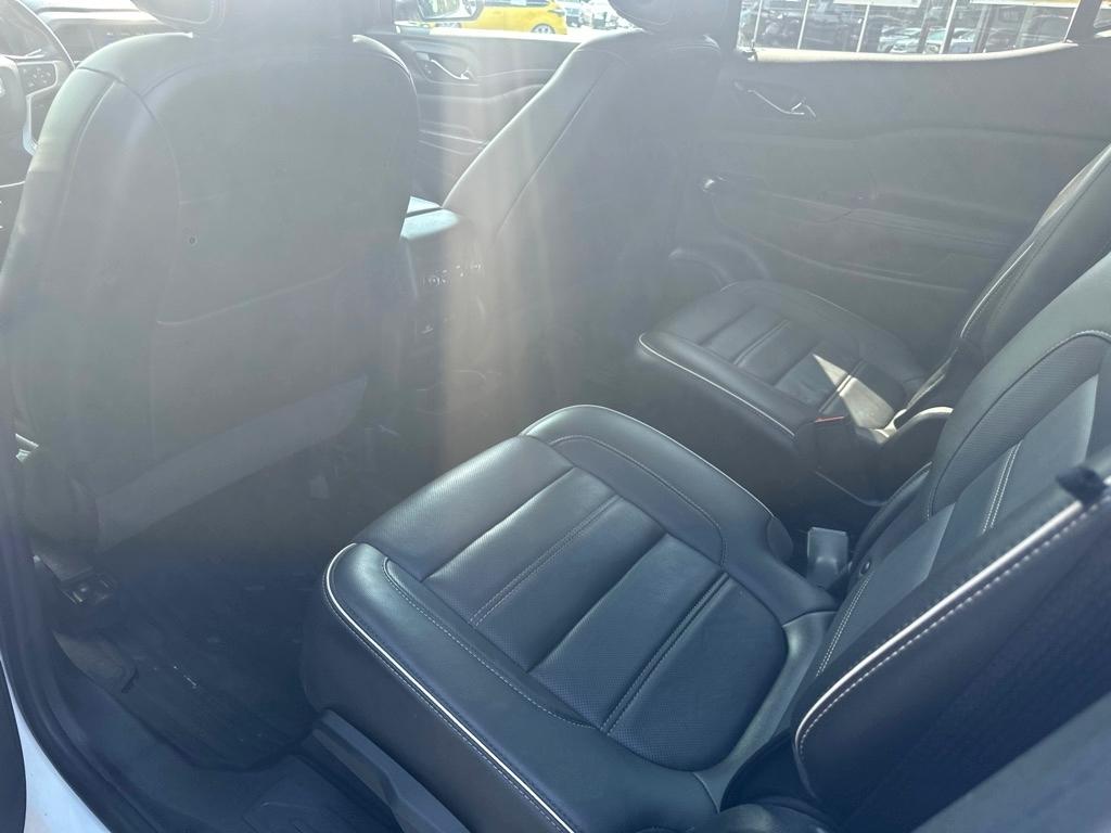 GMC Acadia AWD 4dr Denali 2020