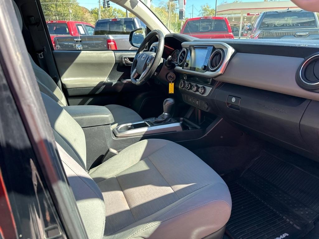 Toyota Tacoma 4WD Access Cab V6 AT TRD Off Road (Natl) 2016