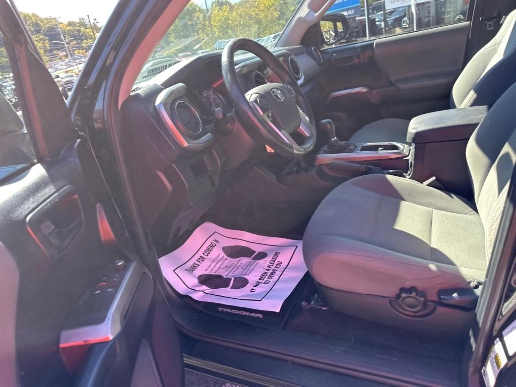 Toyota Tacoma 4WD Access Cab V6 AT TRD Off Road (Natl) 2016
