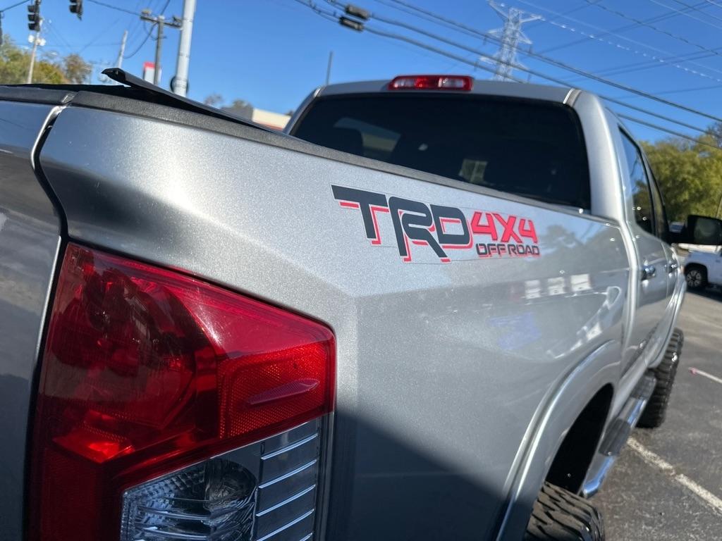 Toyota Tundra 4WD Truck CrewMax 5.7L FFV V8 6-Spd AT Platinum (Natl) 2014