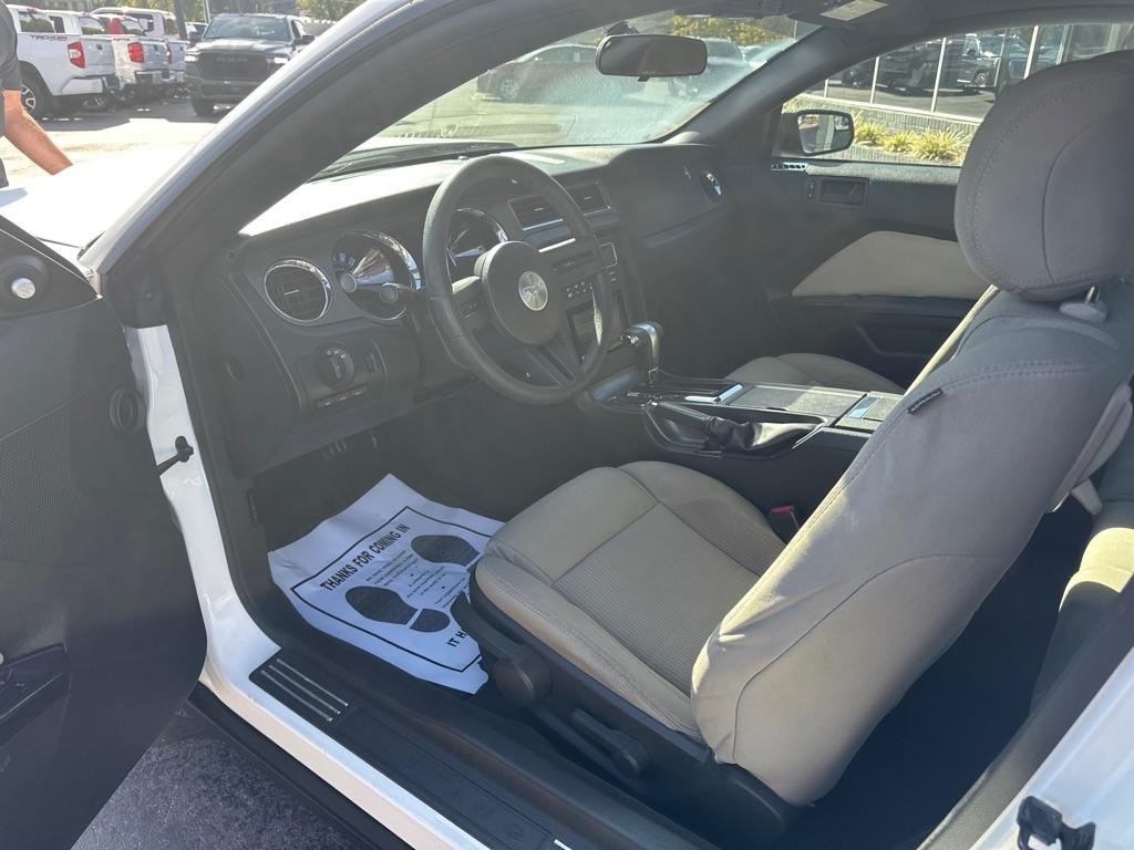 Ford Mustang 2dr Cpe V6 2012