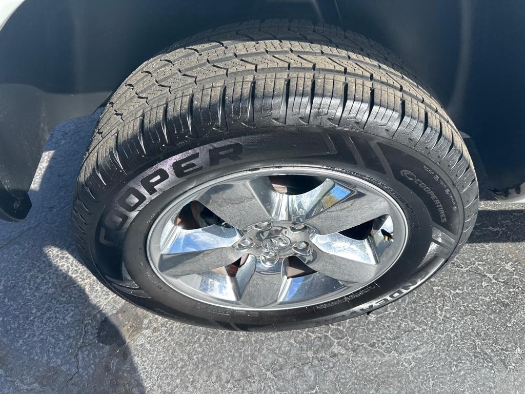 RAM 1500 4WD Crew Cab 140.5" Big Horn 2014