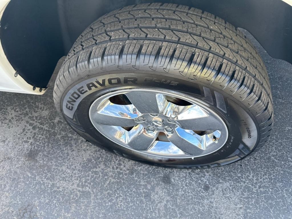 RAM 1500 4WD Crew Cab 140.5" Big Horn 2014