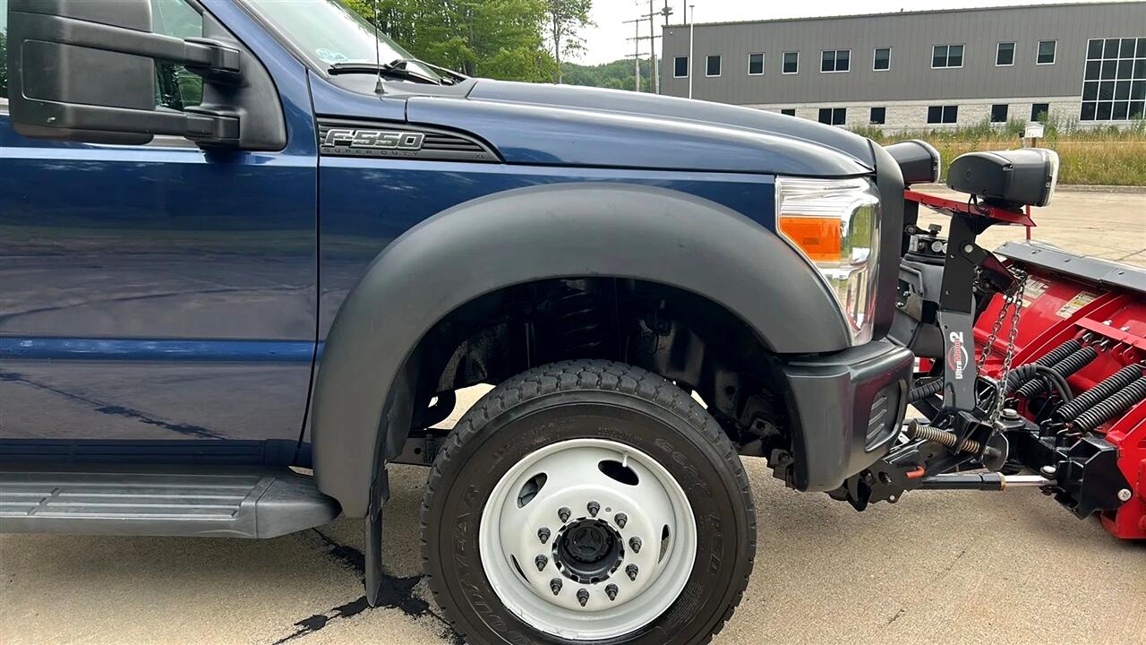 2013 Ford F-550 photo 4