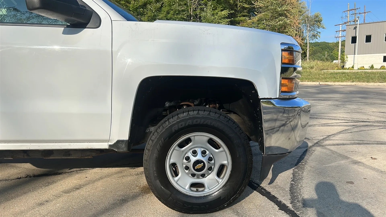 2017 Chevrolet Silverado Work Truck LS Base photo 2