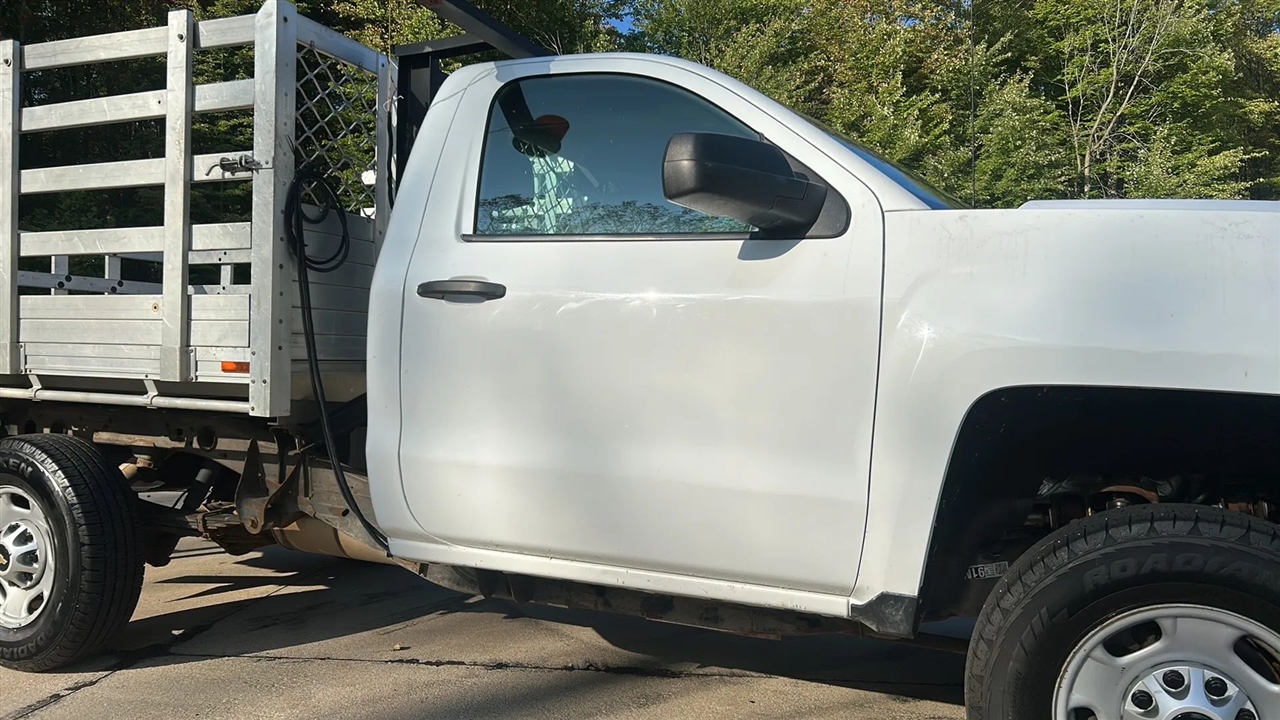 2017 Chevrolet Silverado Work Truck LS Base photo 3