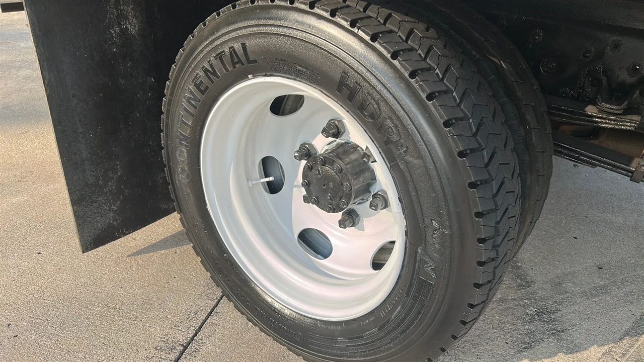 2019 Isuzu NQR photo 7