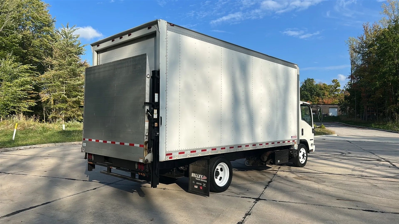 2019 Isuzu NQR photo 8