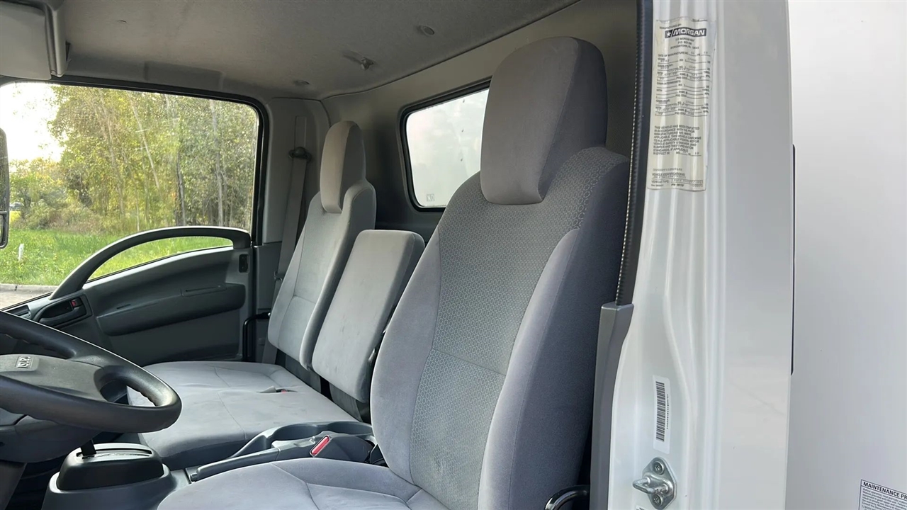 2019 Isuzu NQR photo 32