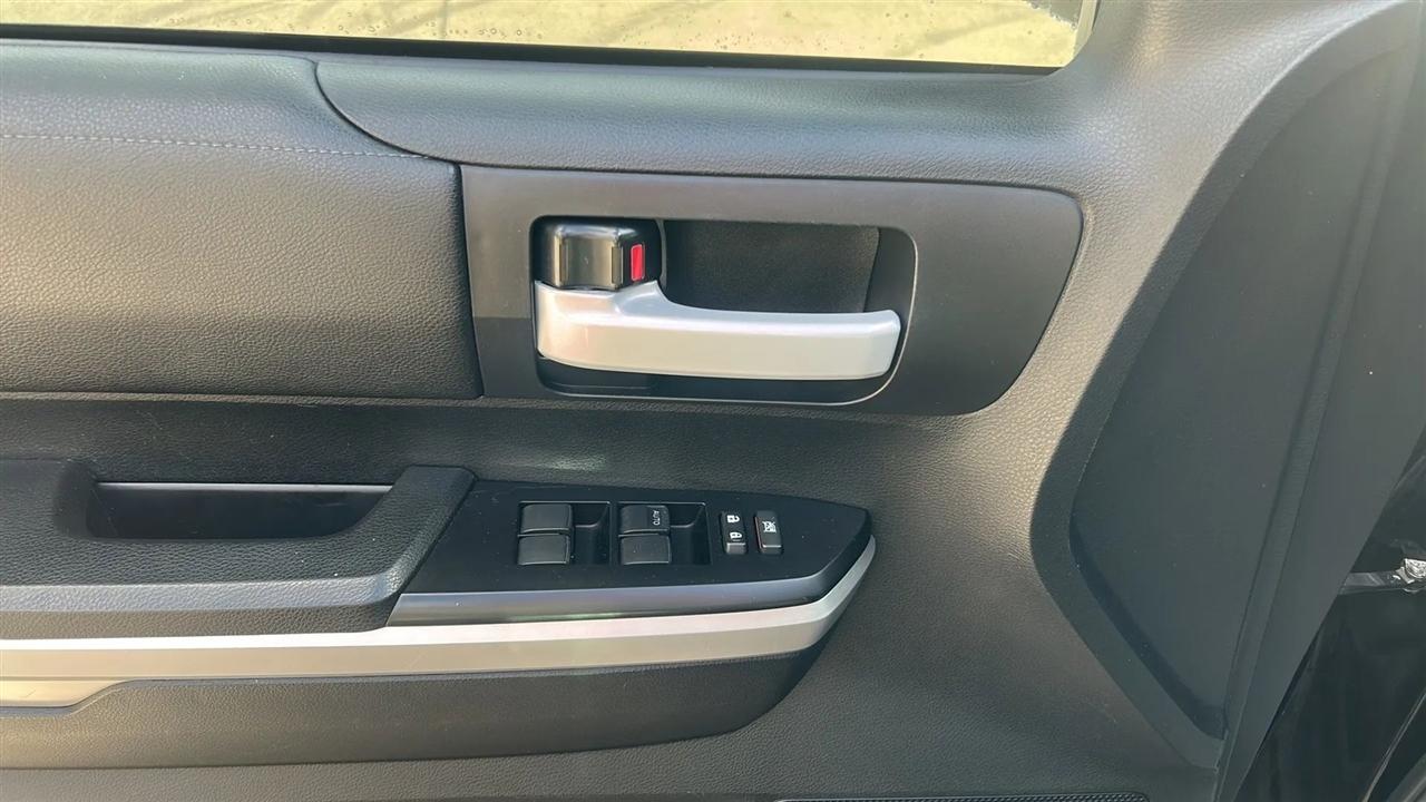 Toyota Tundra SR5 5.7L V8 Double Cab 4WD 2014
