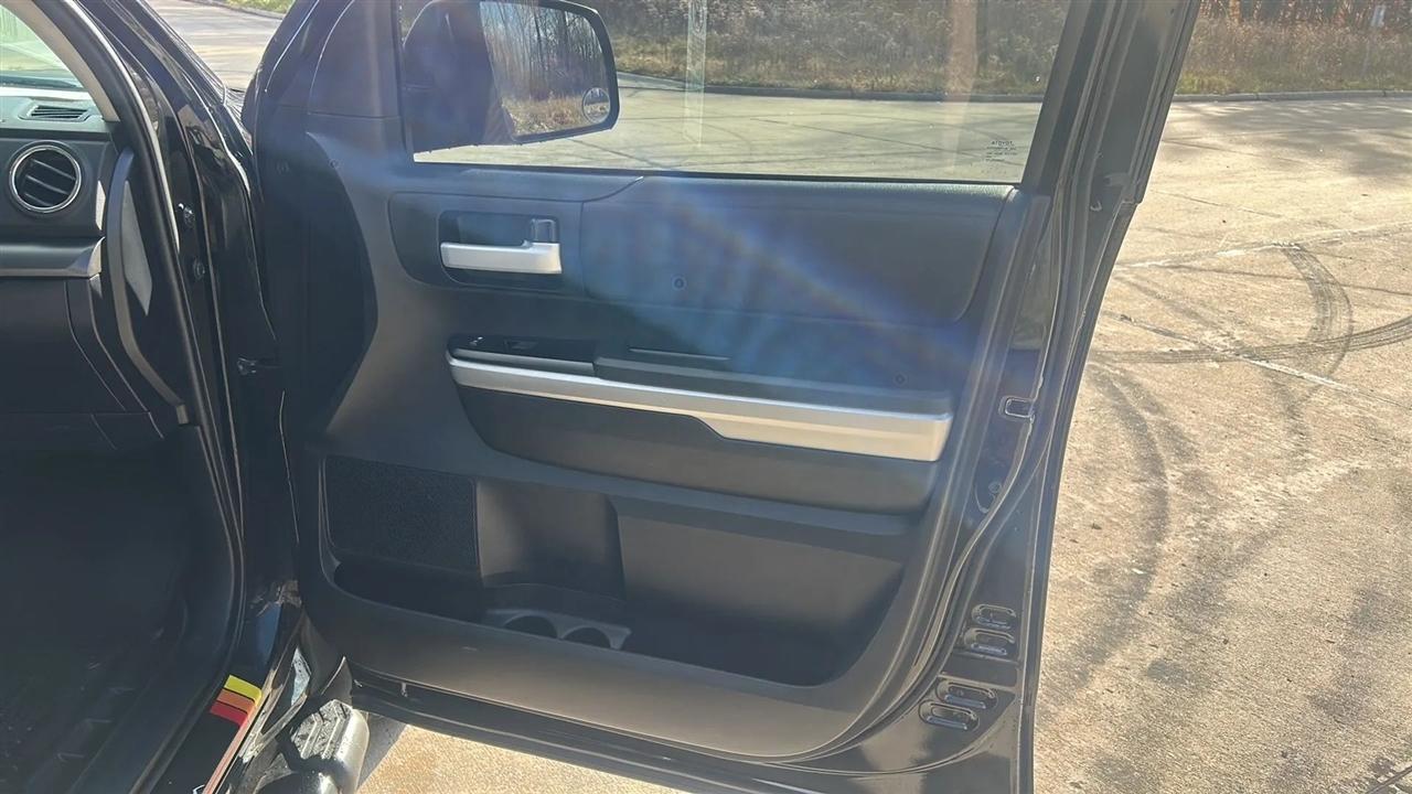 Toyota Tundra SR5 5.7L V8 Double Cab 4WD 2014