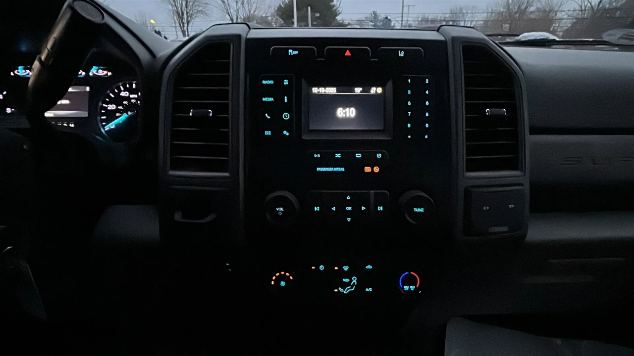 Ford F-450 SD Crew Cab DRW 2WD 2021