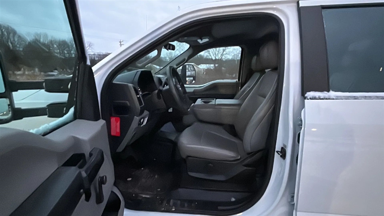 Ford F-450 SD Crew Cab DRW 2WD 2021