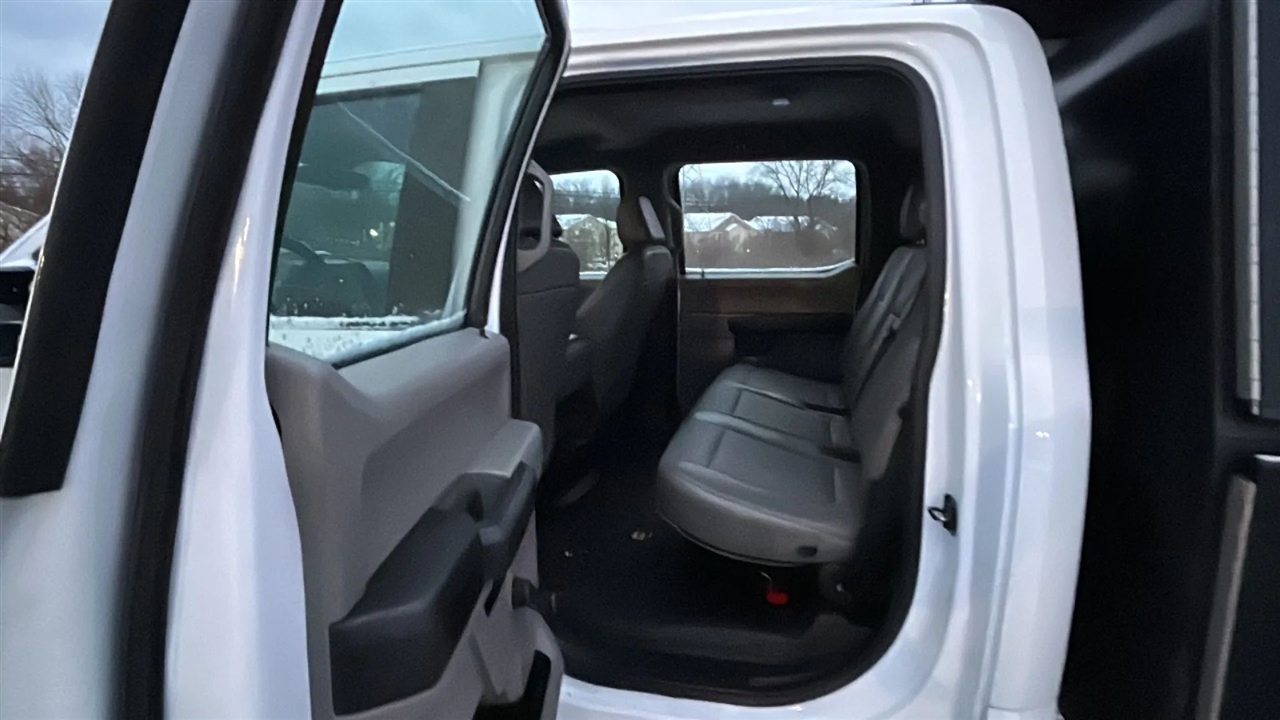 Ford F-450 SD Crew Cab DRW 2WD 2021