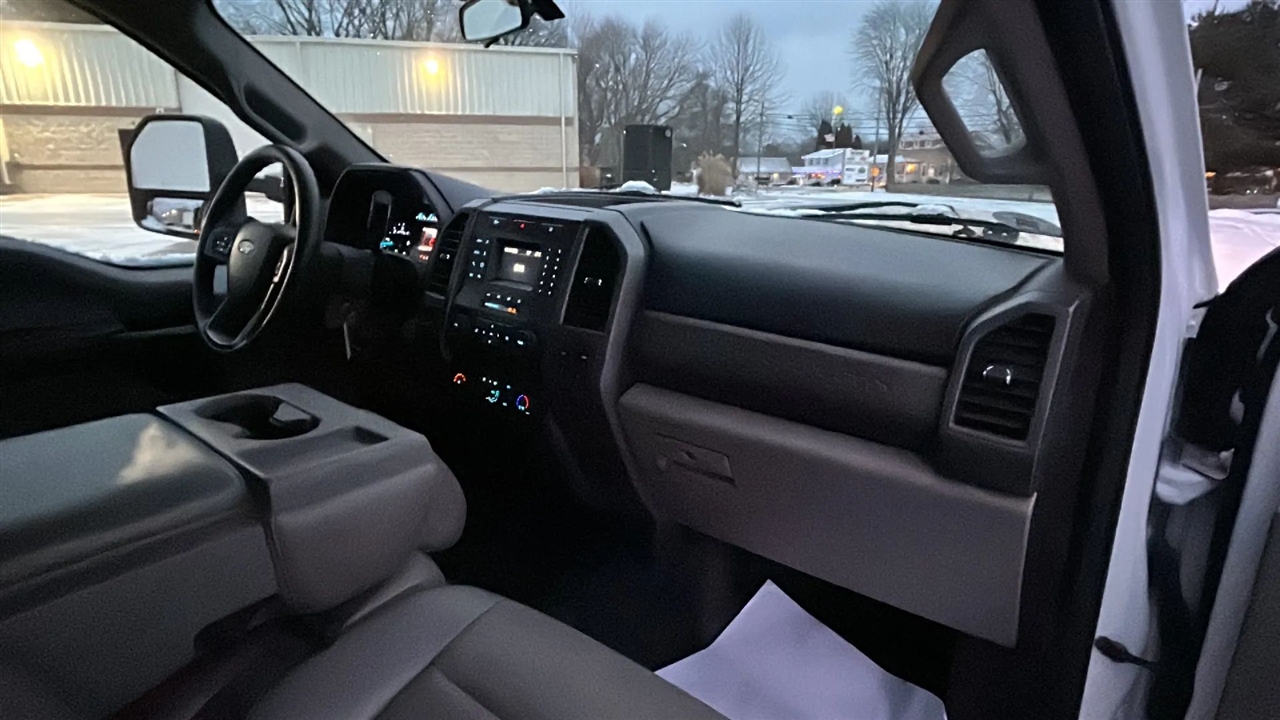 Ford F-450 SD Crew Cab DRW 2WD 2021