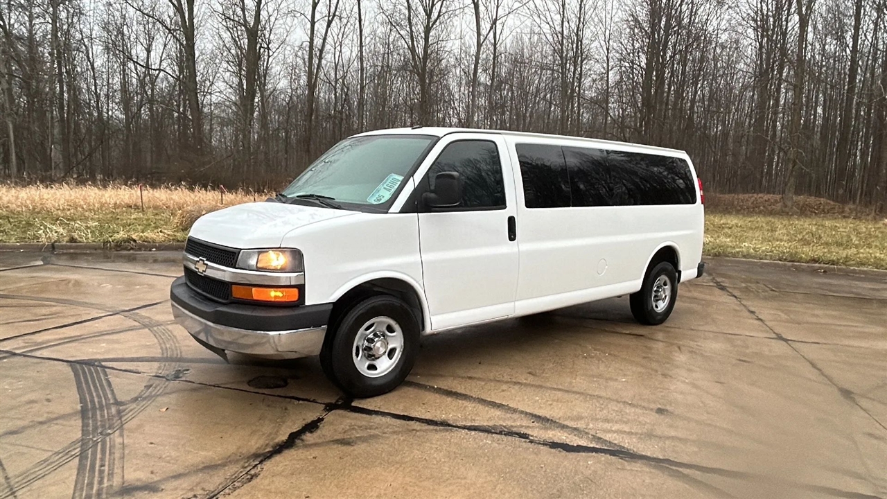 Chevrolet Express LT 3500 Extended 2012