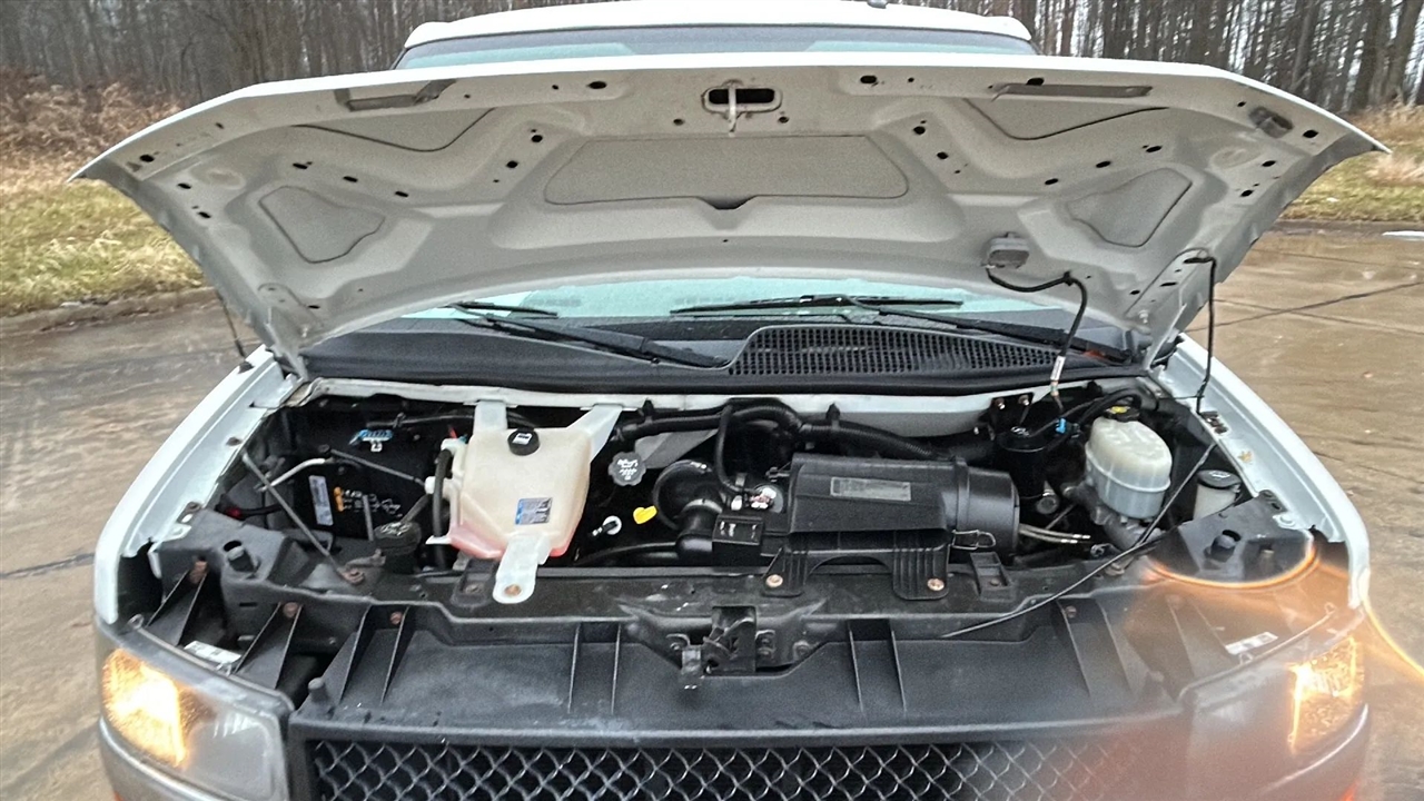 Chevrolet Express LT 3500 Extended 2012