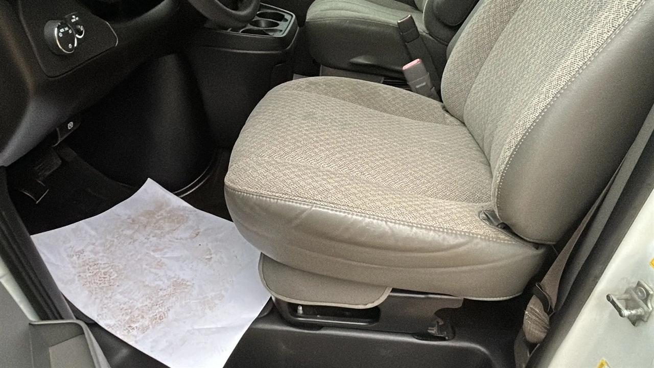 Chevrolet Express LT 3500 Extended 2012