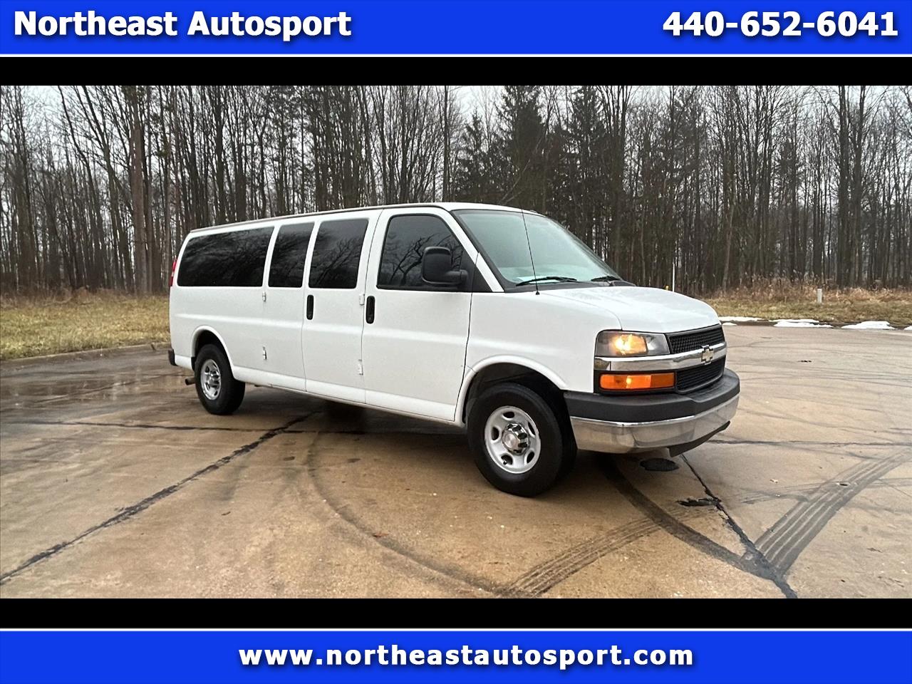 Chevrolet Express LT 3500 Extended 2012
