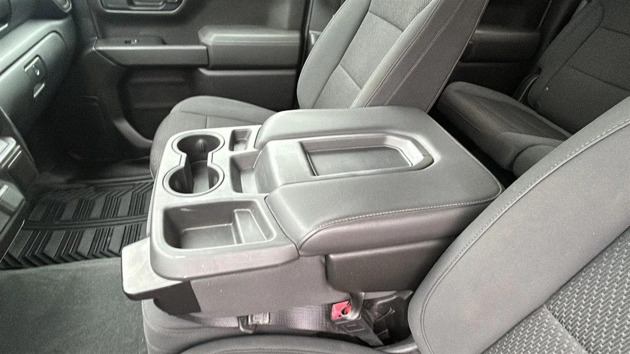 Chevrolet Silverado 1500 Custom Trail Boss Crew Cab Long Box 4WD 2020