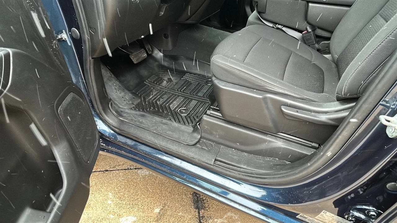 Chevrolet Silverado 1500 Custom Trail Boss Crew Cab Long Box 4WD 2020