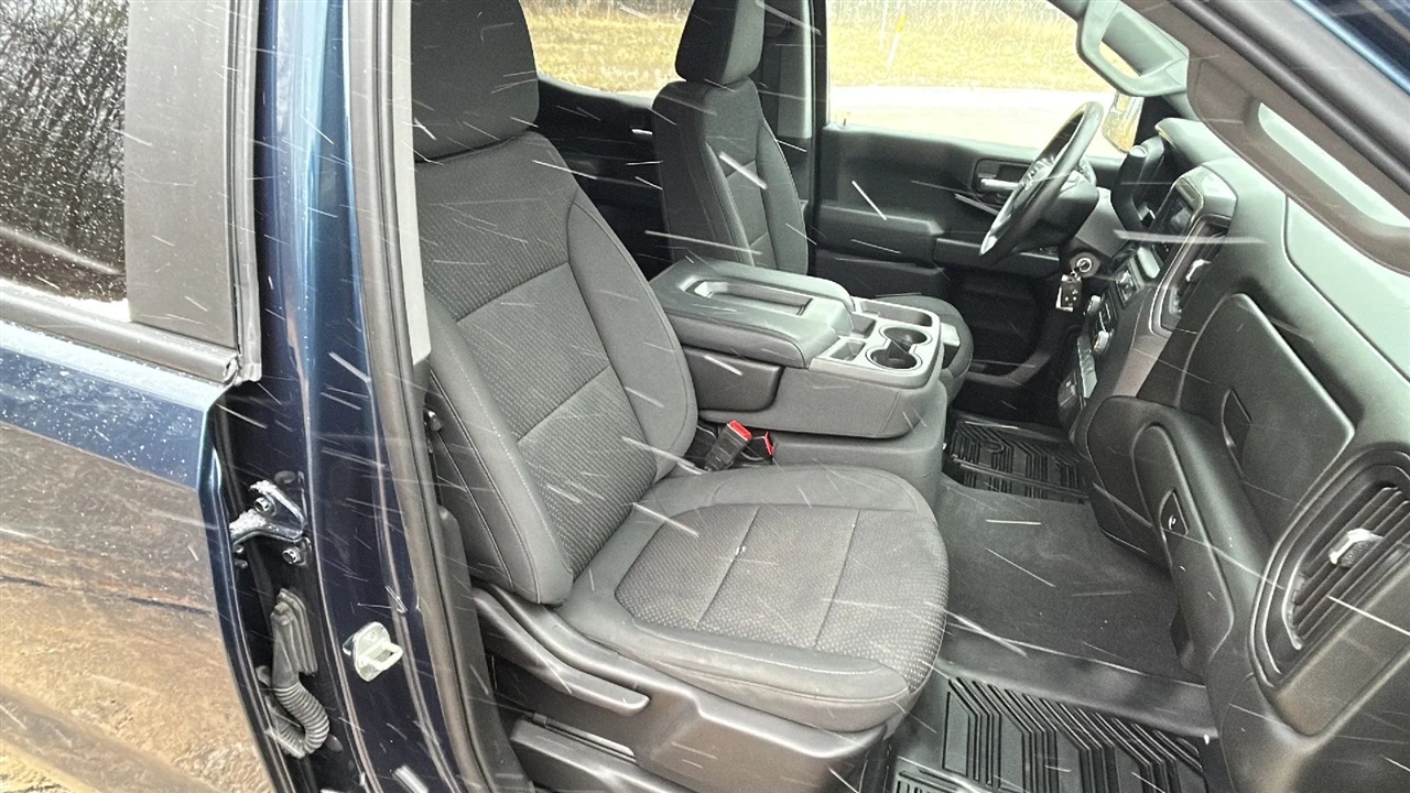 Chevrolet Silverado 1500 Custom Trail Boss Crew Cab Long Box 4WD 2020