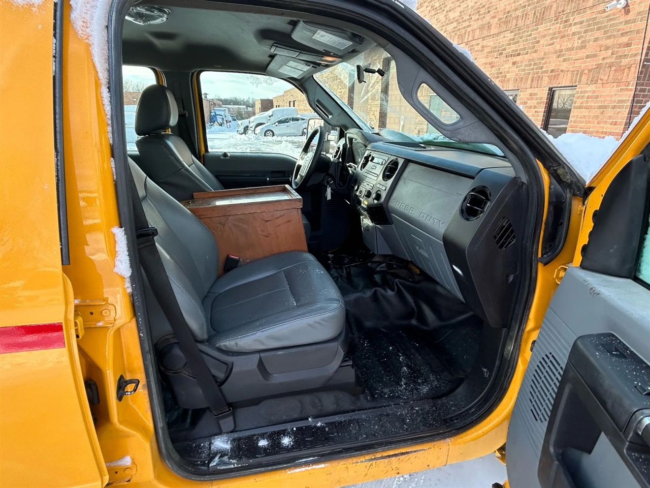 Ford F-350 SD XL Crew Cab Long Bed DRW 2WD 2015