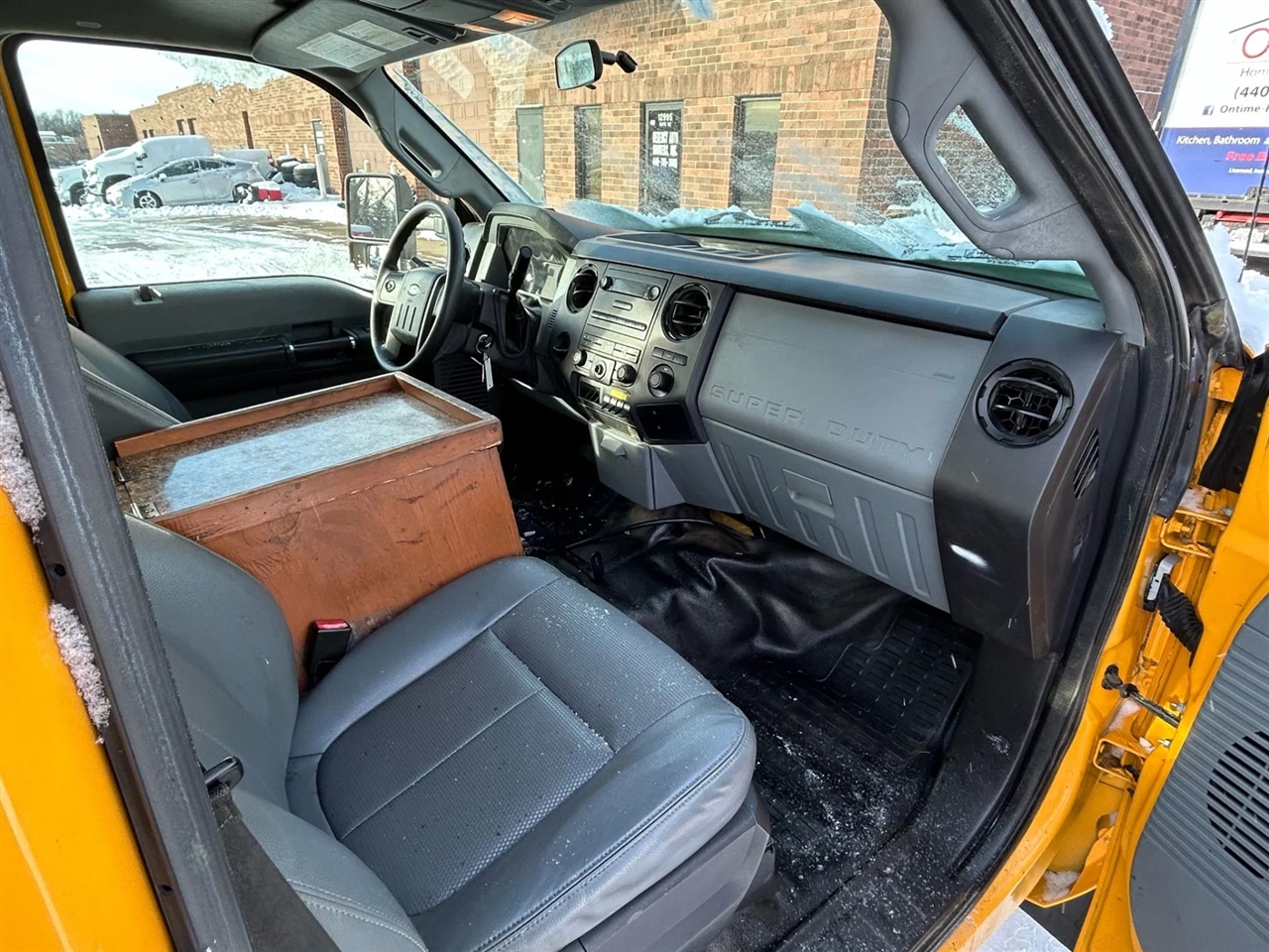 Ford F-350 SD XL Crew Cab Long Bed DRW 2WD 2015