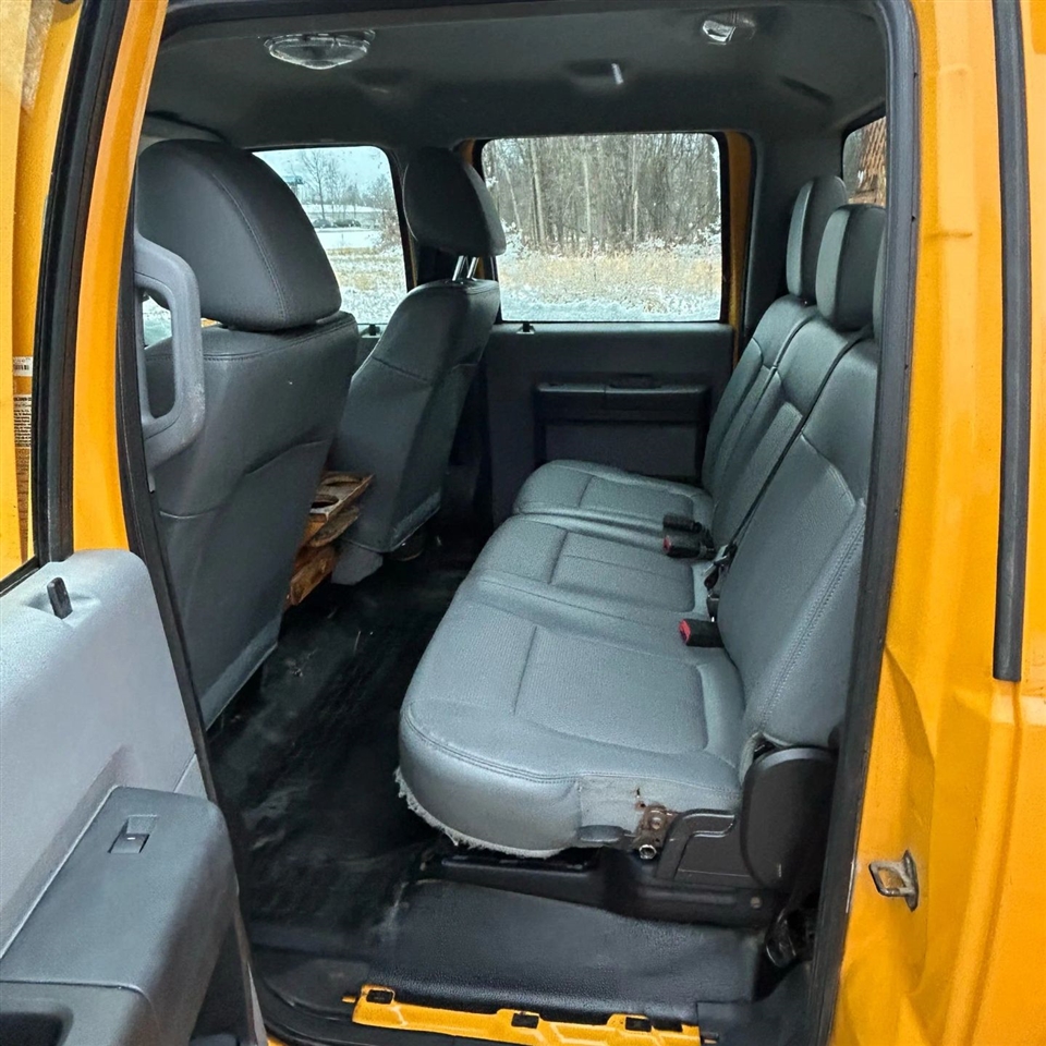 Ford F-350 SD XL Crew Cab Long Bed DRW 2WD 2016