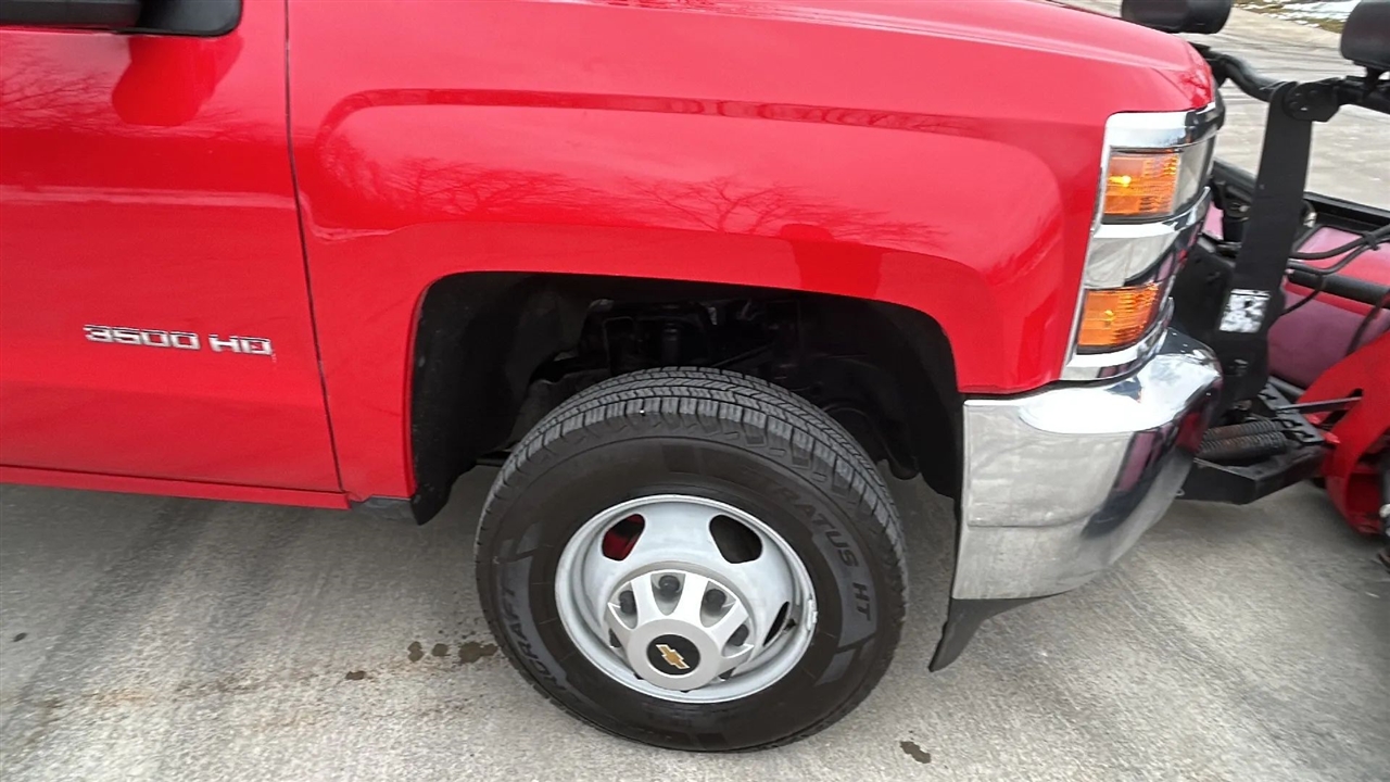 Chevrolet Silverado 3500HD Work Truck Long Box 4WD 2017