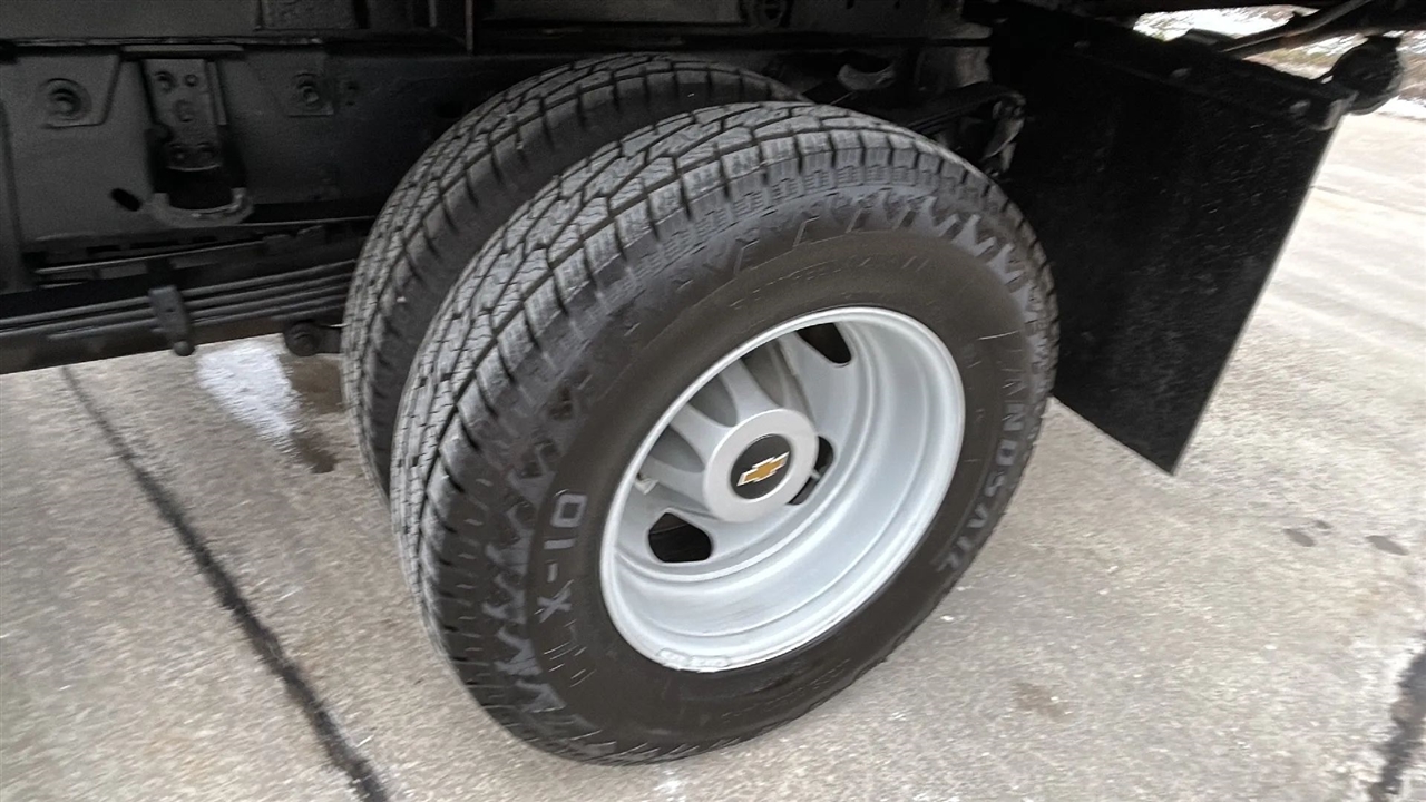 Chevrolet Silverado 3500HD Work Truck Long Box 4WD 2017