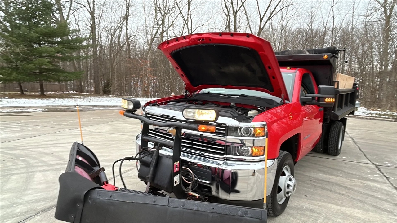 Chevrolet Silverado 3500HD Work Truck Long Box 4WD 2017