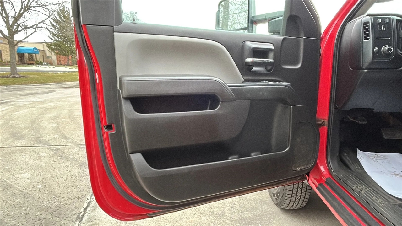 Chevrolet Silverado 3500HD Work Truck Long Box 4WD 2017