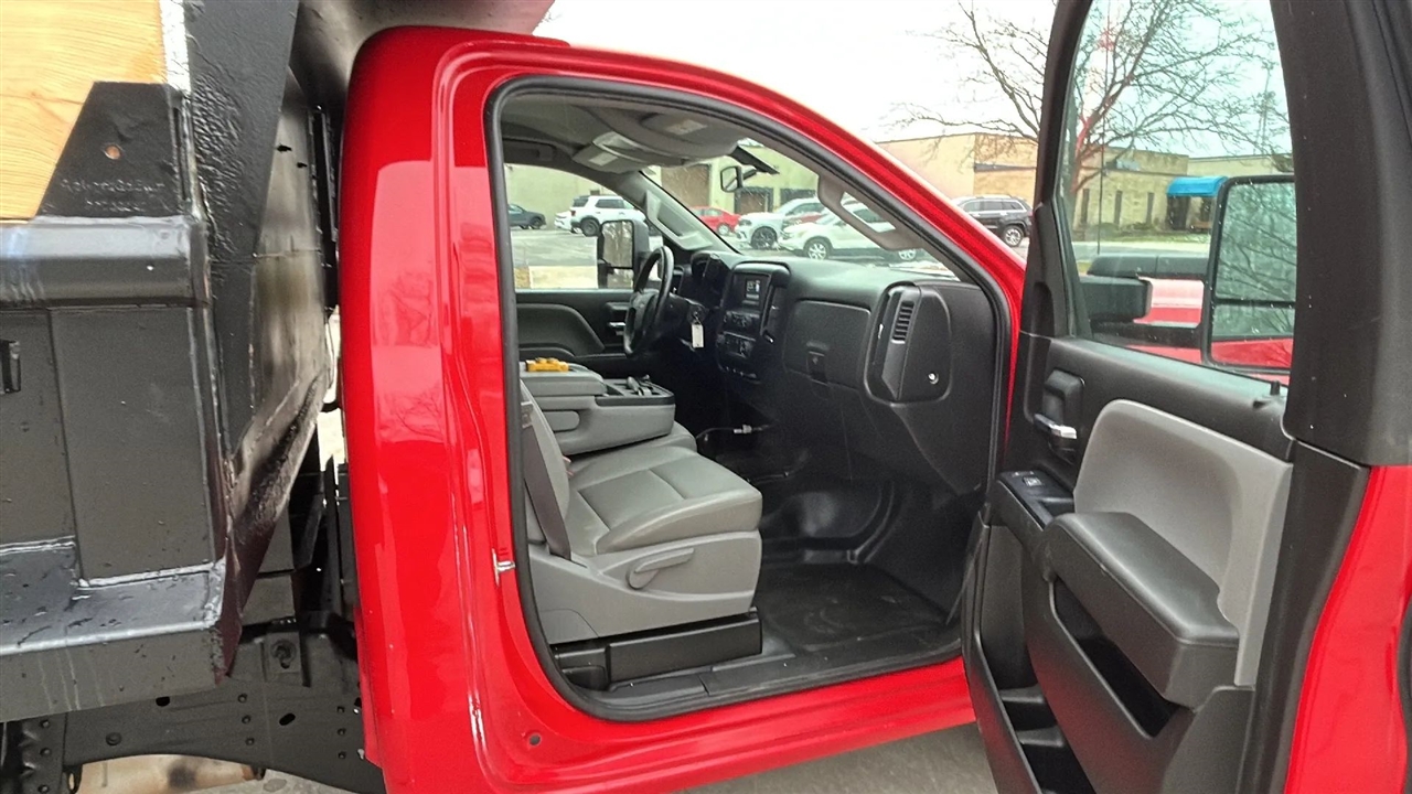 Chevrolet Silverado 3500HD Work Truck Long Box 4WD 2017