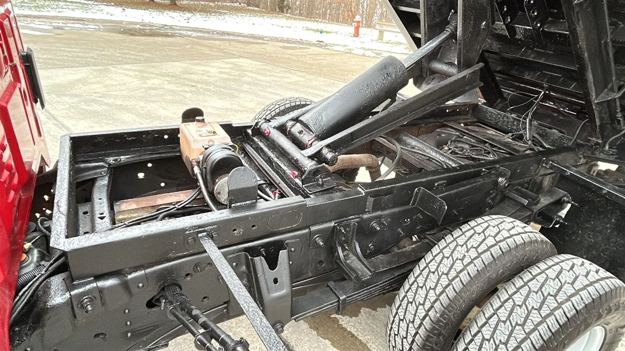 Chevrolet Silverado 3500HD Work Truck Long Box 4WD 2017