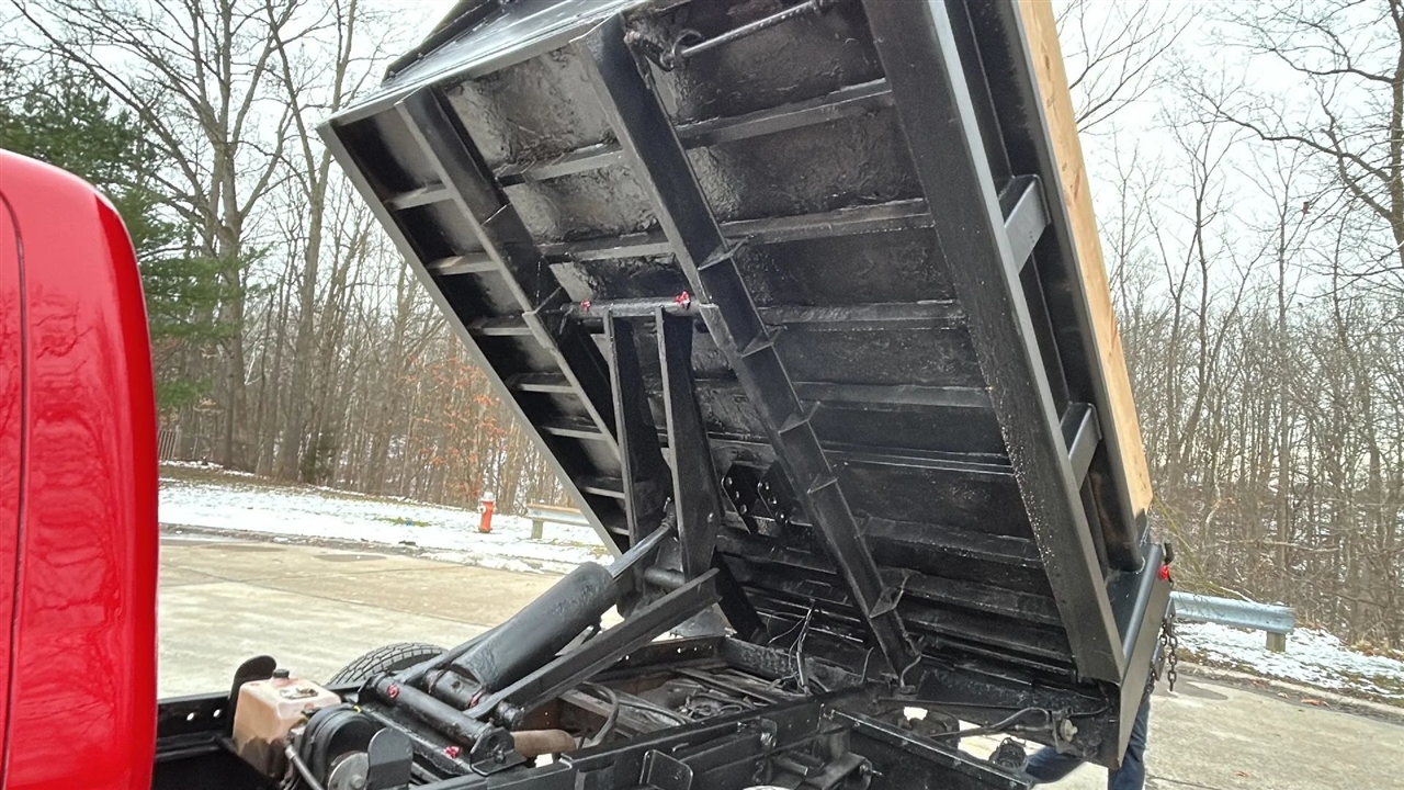 Chevrolet Silverado 3500HD Work Truck Long Box 4WD 2017