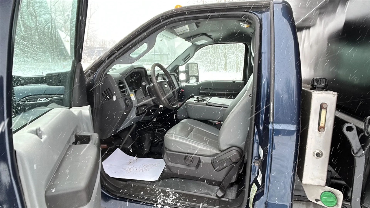 Ford F-450 SD Regular Cab DRW 4WD 2013