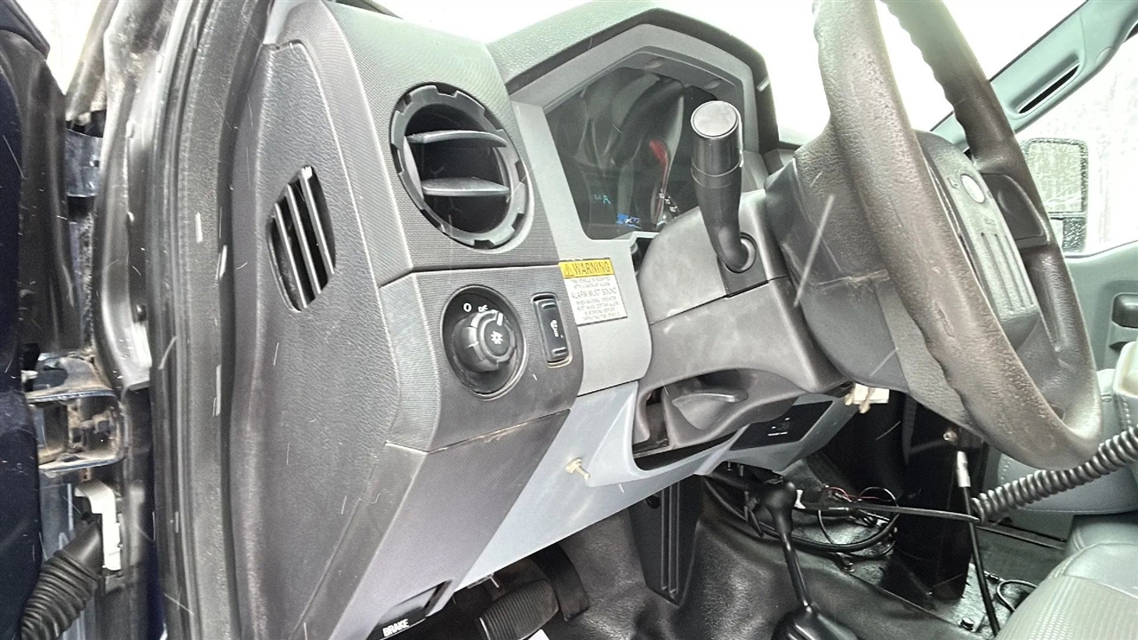 Ford F-450 SD Regular Cab DRW 4WD 2013