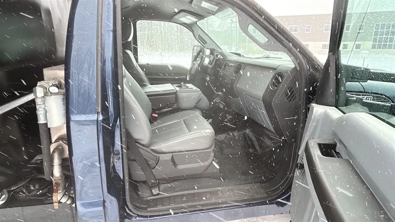 Ford F-450 SD Regular Cab DRW 4WD 2013