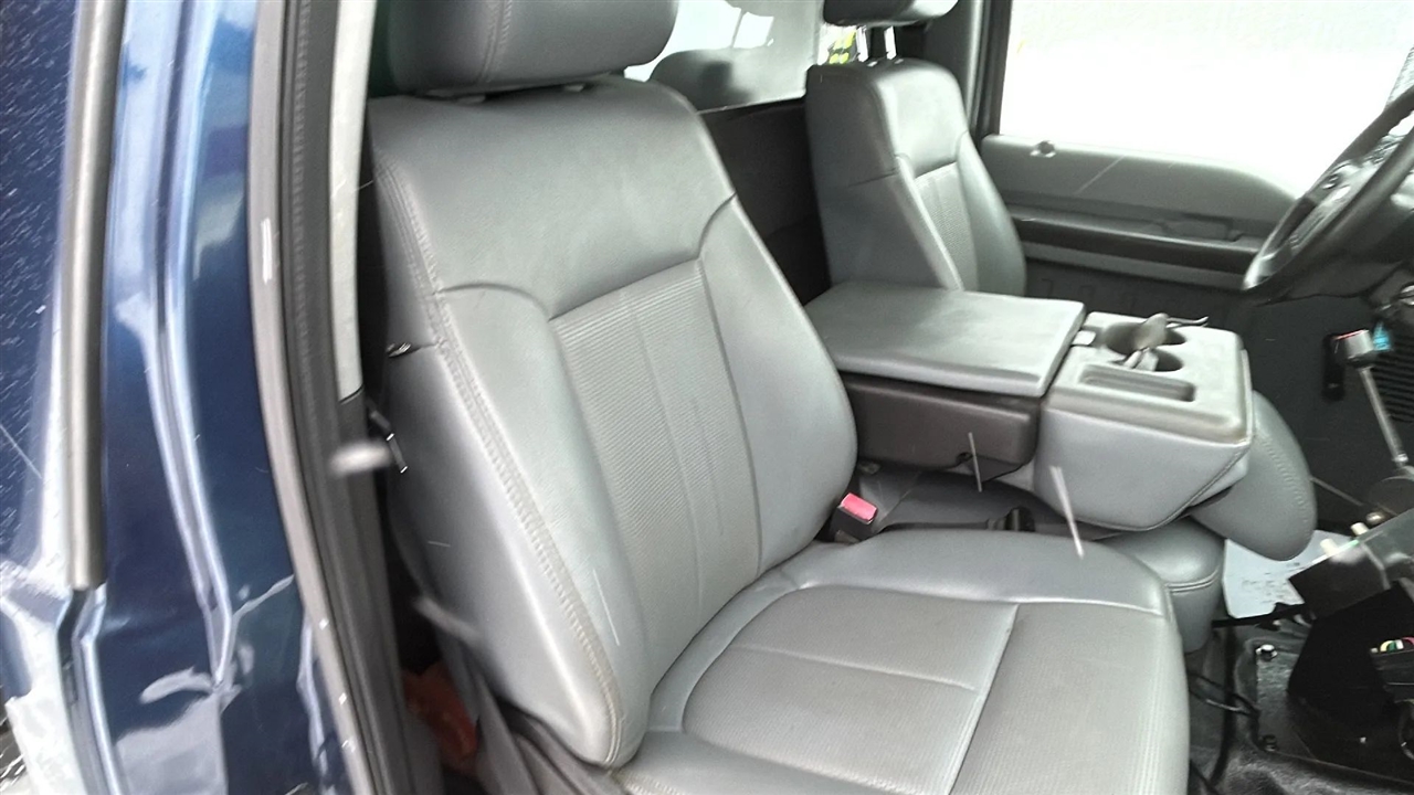 Ford F-450 SD Regular Cab DRW 4WD 2013