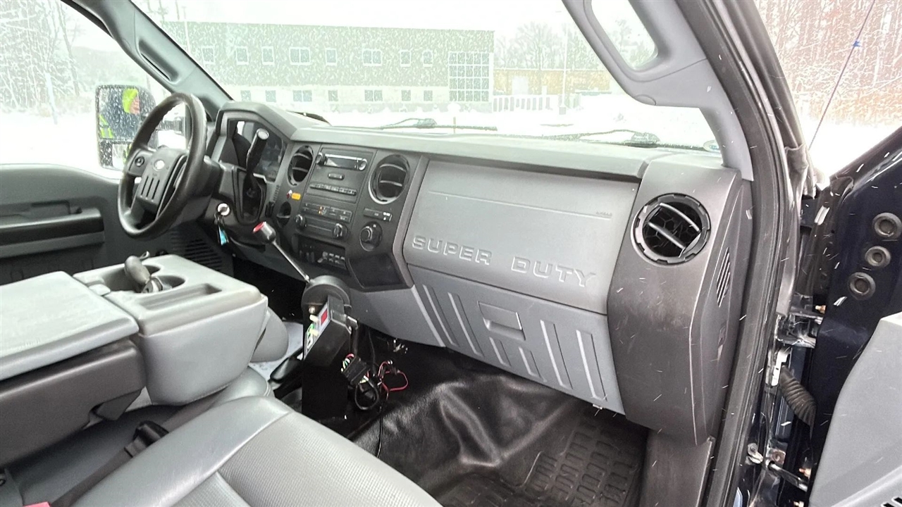 Ford F-450 SD Regular Cab DRW 4WD 2013