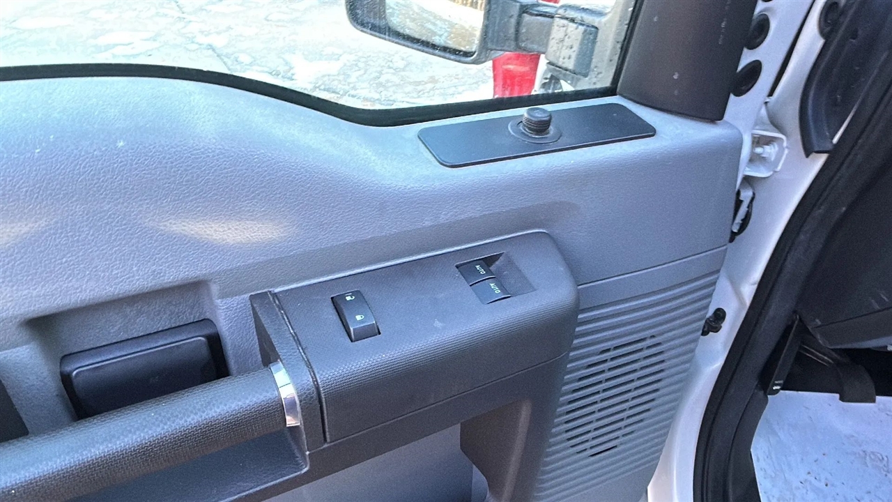 Ford F-350 SD XL DRW 4WD 2015