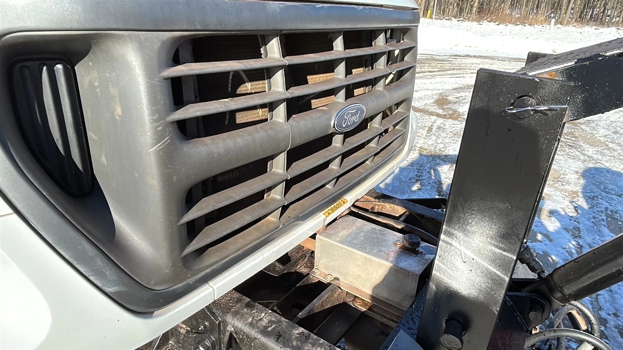 Ford F-750 Regular Cab 2WD DRW 2000