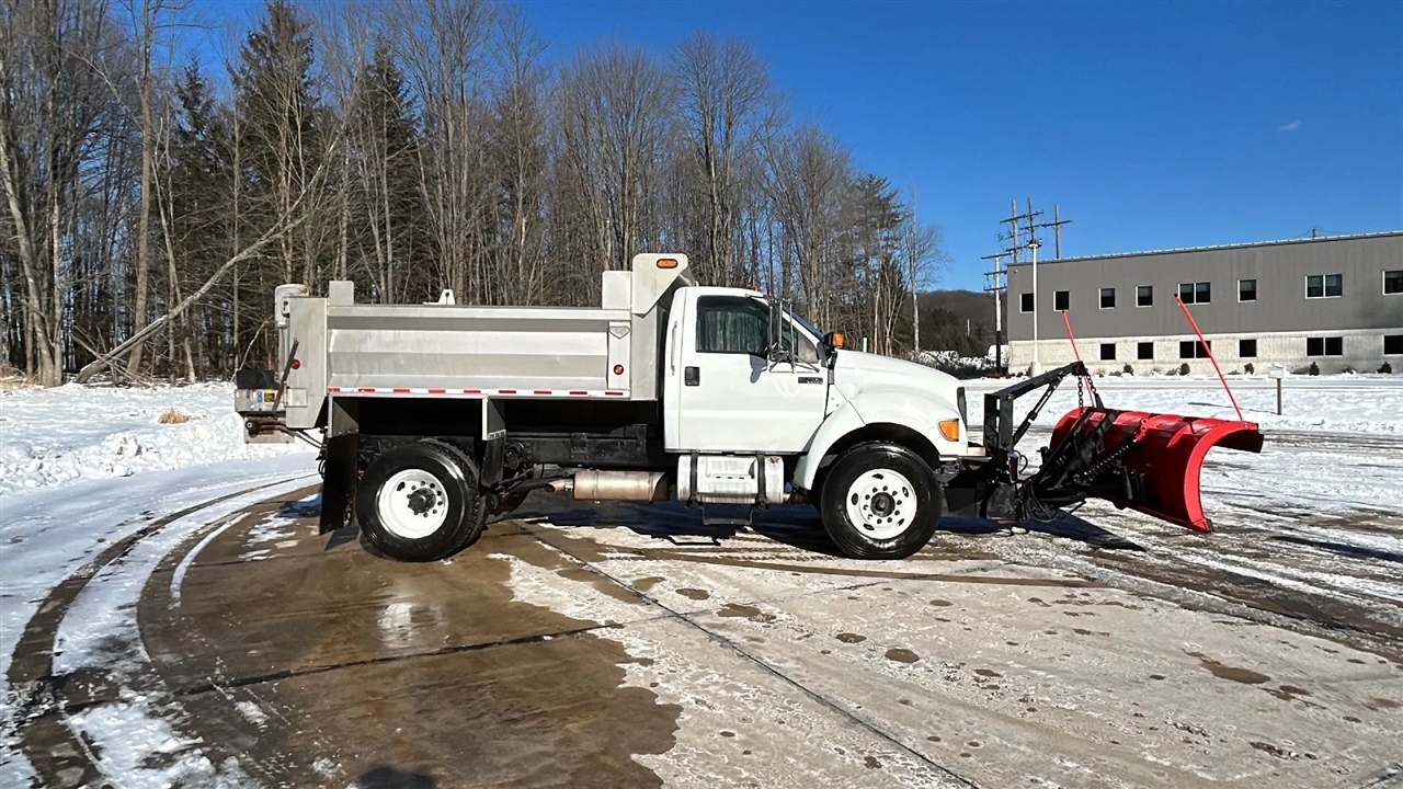 Ford F-750 Regular Cab 2WD DRW 2000