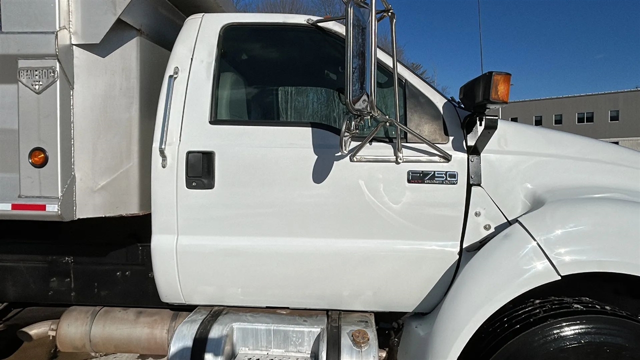 Ford F-750 Regular Cab 2WD DRW 2000