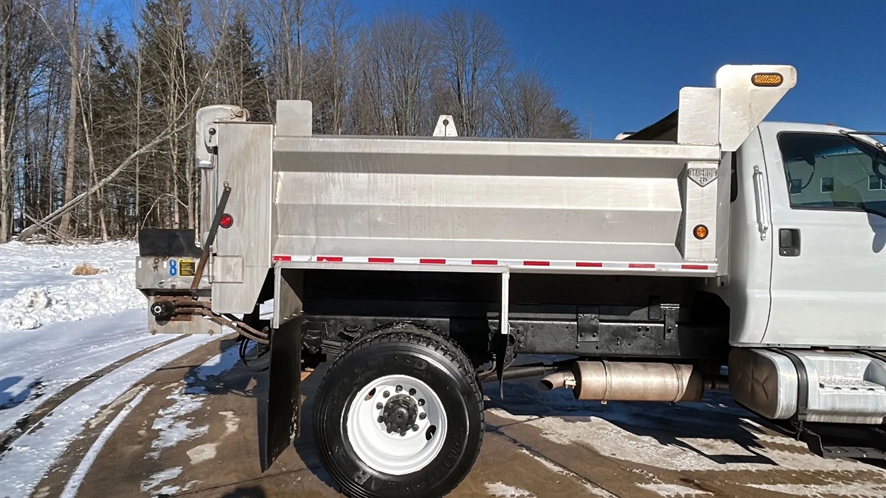 Ford F-750 Regular Cab 2WD DRW 2000