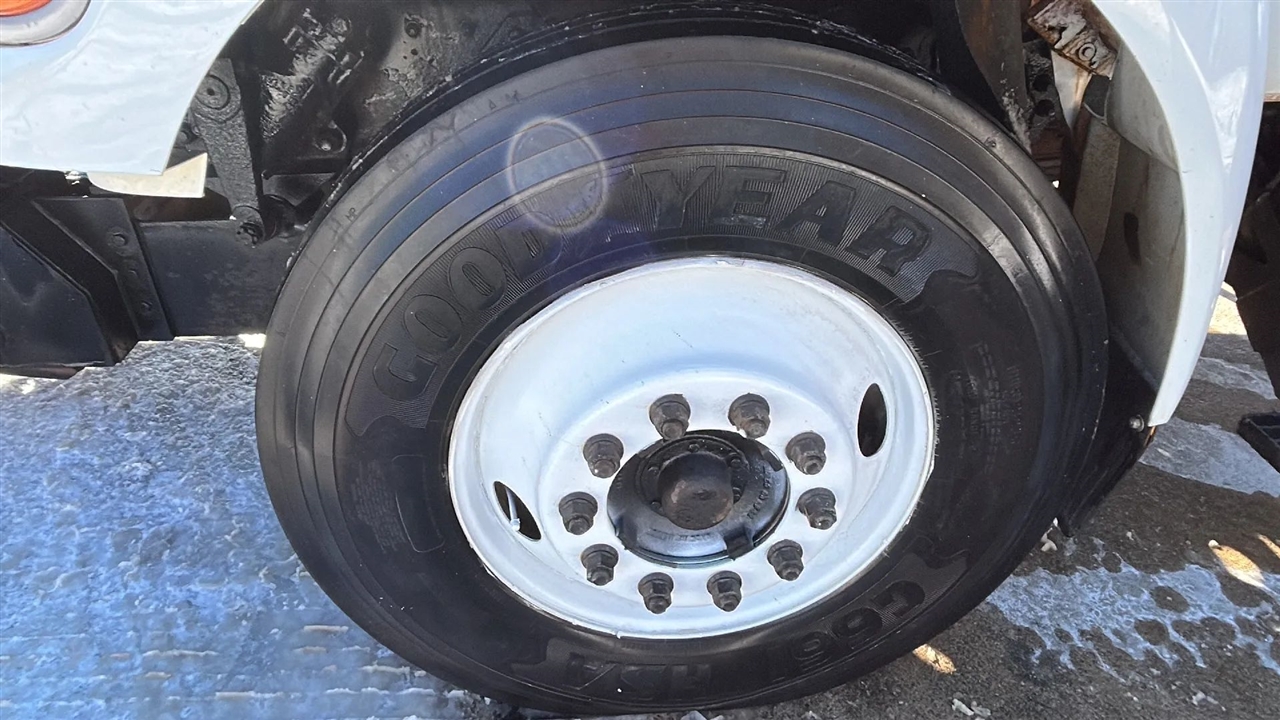 Ford F-750 Regular Cab 2WD DRW 2000