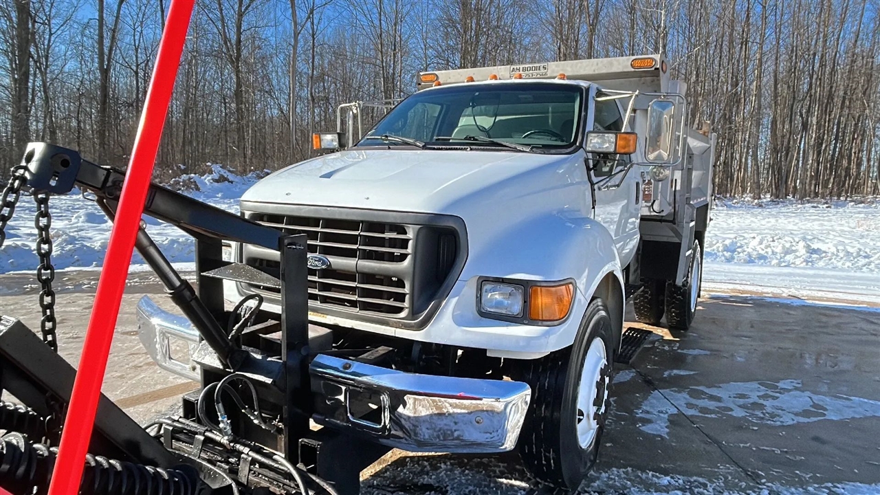 Ford F-750 Regular Cab 2WD DRW 2000
