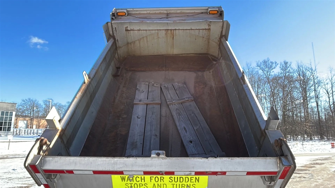 Ford F-750 Regular Cab 2WD DRW 2000