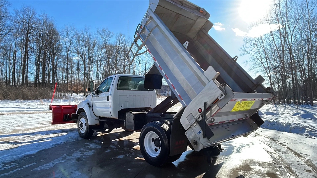 Ford F-750 Regular Cab 2WD DRW 2000